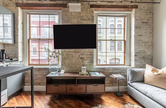 Elevate Your Stay: Modern 1BR Condo in New Orleans