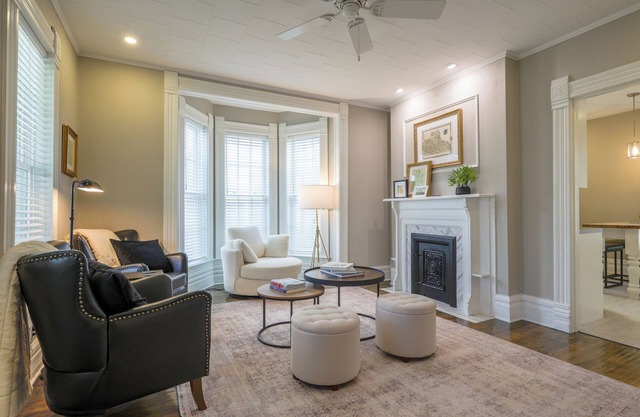 Eliza Cottage: Restored 1885 Queen Anne