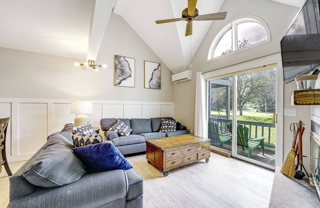 Ellicottville Townhome Near Holiday Valley Resort!