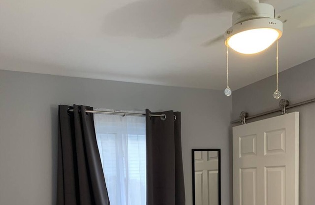 Elliot Lake - The Phoenix House - sleeps 6