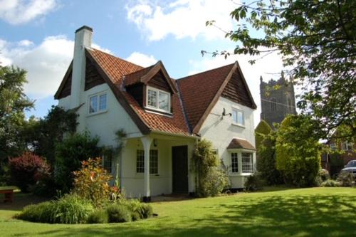 Elm Gables