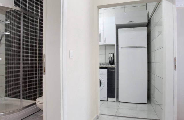 ELMİR SUITES HOTEL