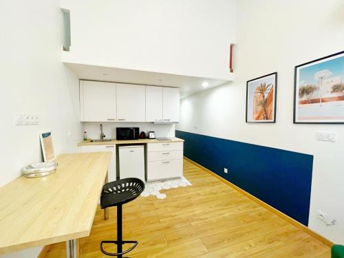 Elyan - studio 2 personnes - check in h24 - wifi
