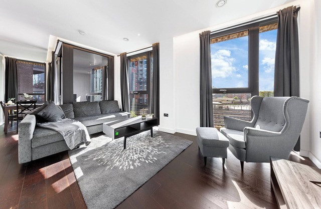 Embassy Area - Stylish 2BR with Gym