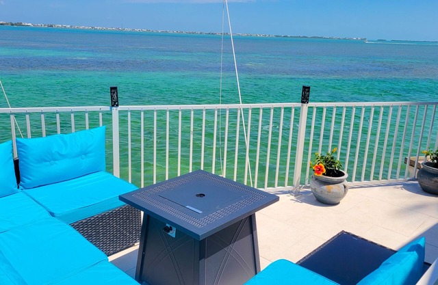 Emerald Seas - Florida Keys Ocean Front Paradise!