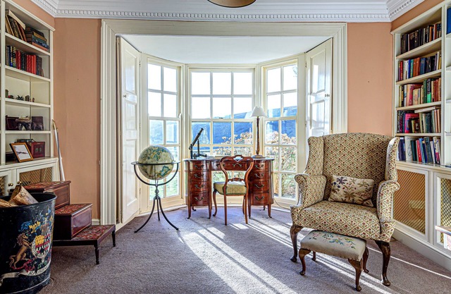 EMMETTS GRANGE HOUSE, pet friendly, with open fire in Simonsbath