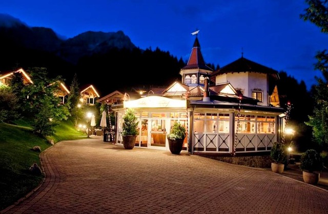 Emperor Suite with Bath, Shower, Toilet - Chalet Hotel am Leitenhof