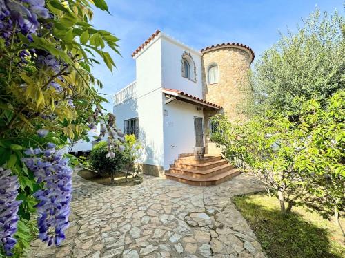 Empurialola -Encantadora Casa con jardin cerca del centro -142