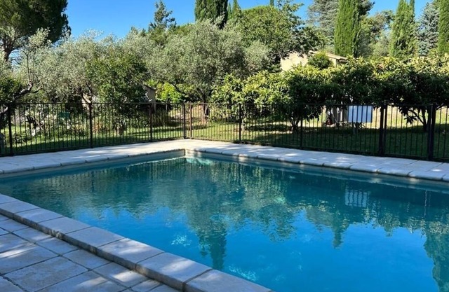 En Drome Provençale Mazet de Charme Avec Piscine