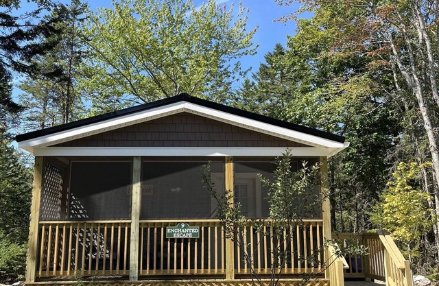 Enchanted Escape - Woodland gem. Close to Acadia!