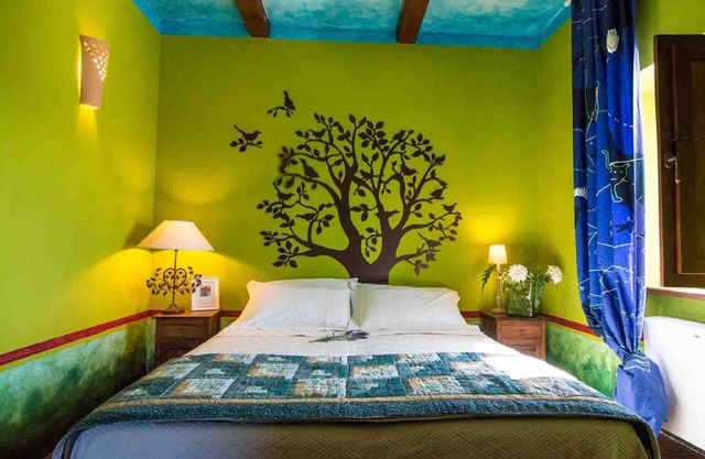 "Enchanted forest" apartment