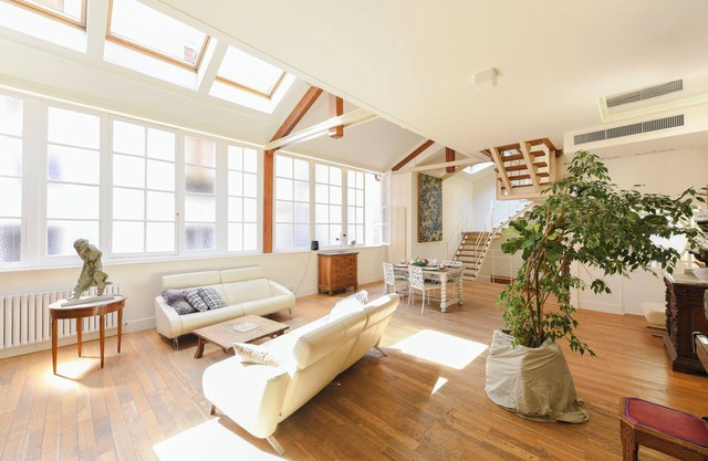 Enchanting 4-bedroom duplex with AC in Paris - Montmartre-ART