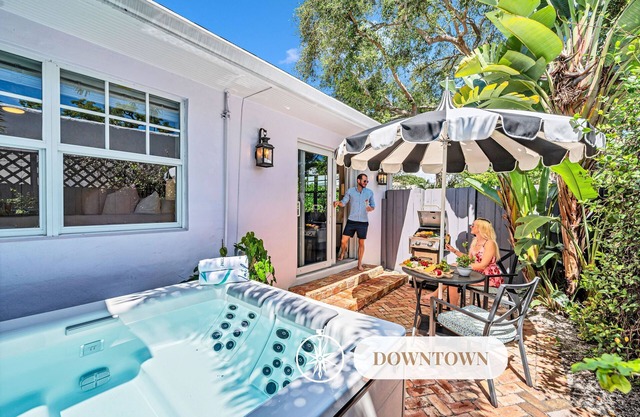 Enchanting Home/Beach Proximity/Jacuzzi/Serenity Key Two/RESlDENCES