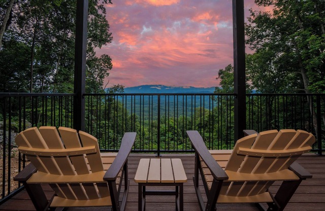 EndlessViews: Pool*Views*HotTub*Wifi*Theater*GameRoom*S/Secluded