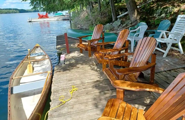 Enjoy Buck Lake with your pets!nn