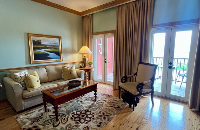 Enjoy Sunrise views over the Apalachicola River from this 3rd floor condo