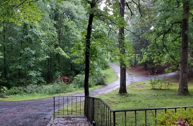 Enjoy the beauty of the mountains at this Serene getaway near Lake Chatuge