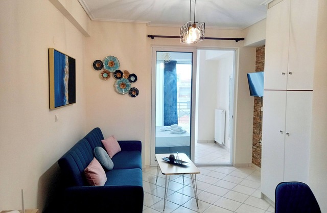 EnJoynFull smart apartment in center of tripoli with a parking lot, amazing view