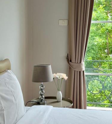 Entire 3BR Townhome in Sukhumvit, shared Pool, near BTS&MRT Asok