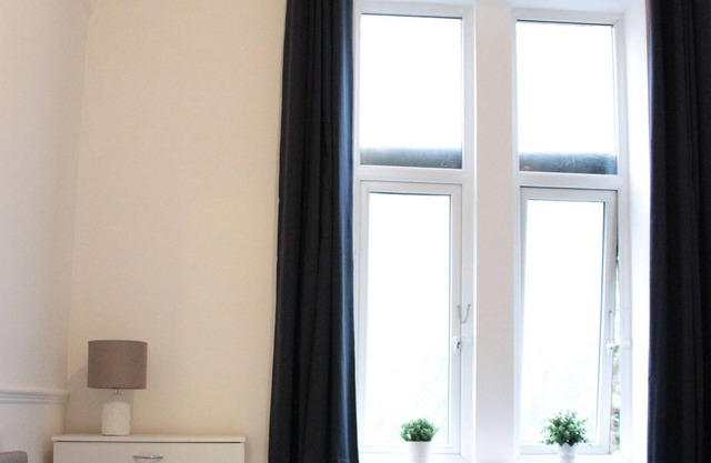 Entire fresh & modern London studio 4