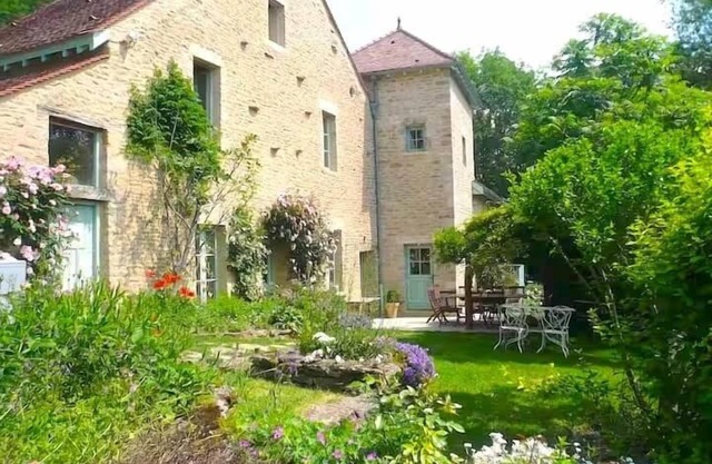 Entire gîte, Le Bourguignon