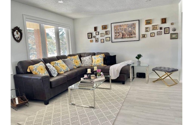 Entire Luxurious Retreat at Villa 6 Bedroom,4 Bath