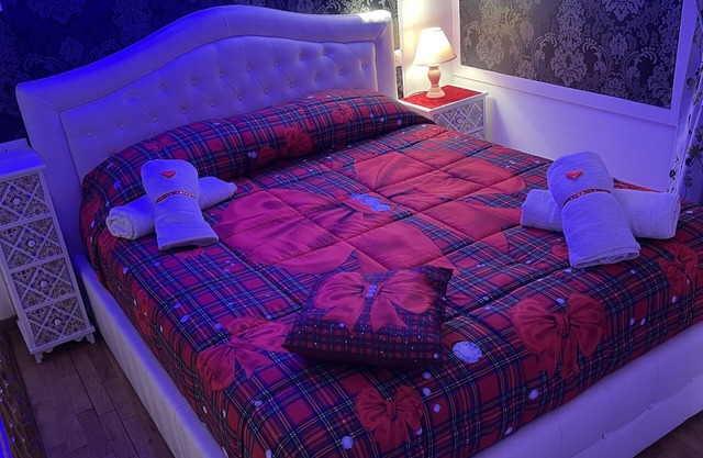 Entire vacation home for 4 people in the waterfront area of Pozzuoli.