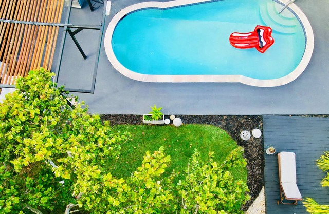 Entire villa, North Miami Beach with pool on canal!