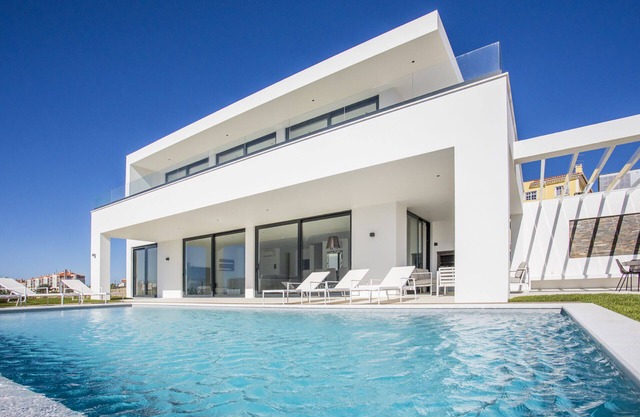 ERICEIRAHILLS- LUXURY VILLA "CASA THERESE" IN ERICEIRA