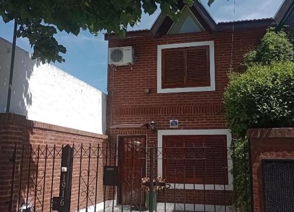 Escala Ezeiza - Departamento Familiar amplio con cochera