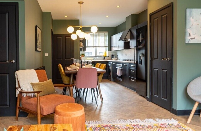 Escape 2 Unwind, Collier's Retreat - Sleeps 6