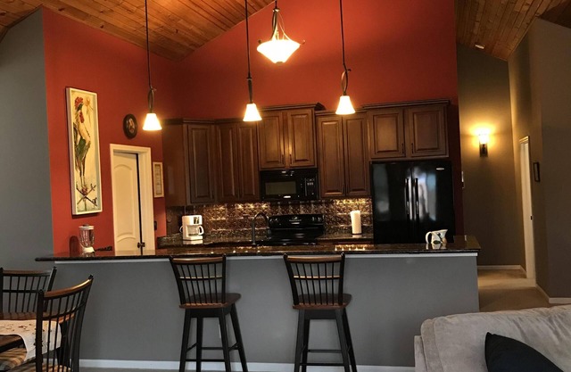 Escape the city to quiet and picturesque Golden Eagle, IL.