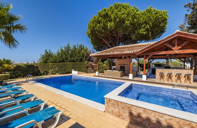 Escape to Algarve luxury with a private pool and fabulous gazebo.