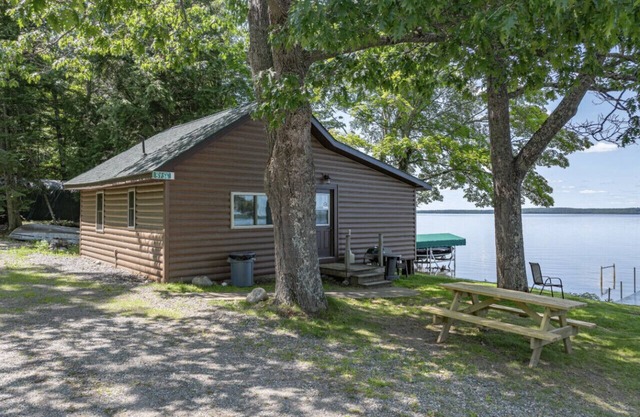 Escape to Our Newly Remodeled 2-Bedroom Cabin!