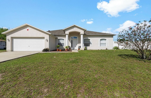 Escape to our stunning pool home retreat in Vero Beach, Florida!n