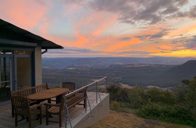 Escarpment Hideaway