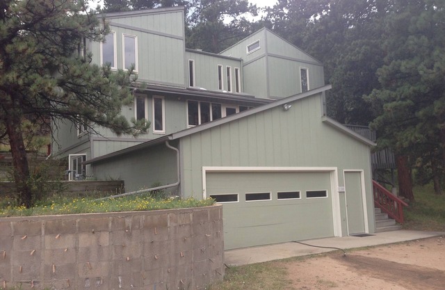 Estes Park Retreat, Hot Tub, Fireplace, Sleeps 14, Wildlife, Private, Convenient