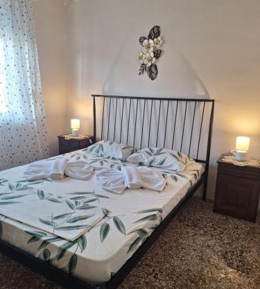 Eva's house