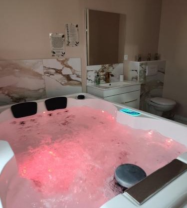 Evasion Romantique&Jacuzzi!