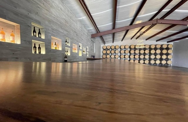Event center- stylish 3000 sf barn with huge bar overlooking vineyard