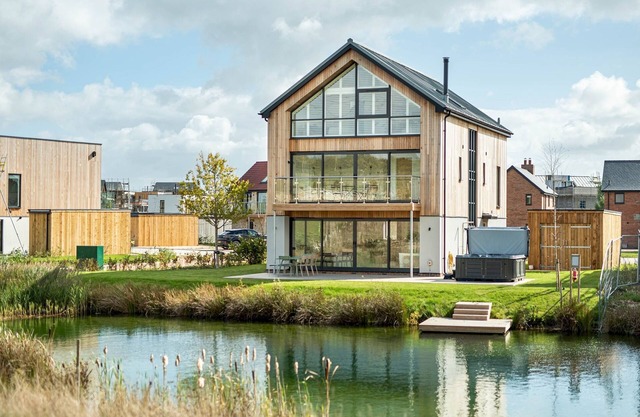 Everdene (OI14), Silverlake, Dorset