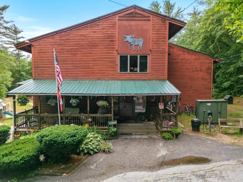 Evergreen Valley Inn