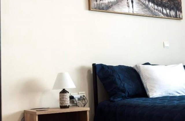 Evzoi One-Bedroom Apartment B2