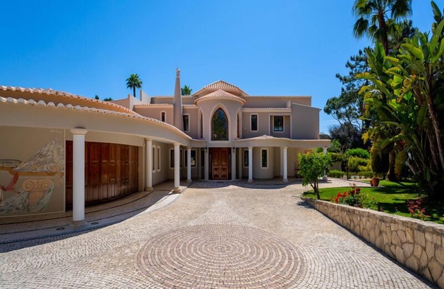 Excellent Five Bedroom - J180 - Quinta do Lago, Algarve