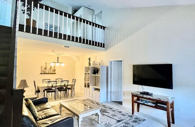 Excellent Reviews- So Much to do in the Area - Beach,Golf, Restaurants, Shopping