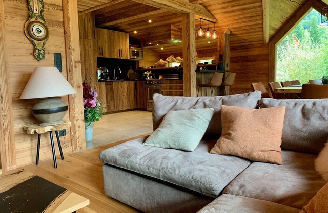 Exceptional chalet with housekeeper to advise you