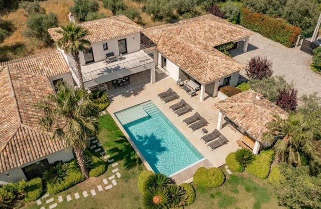 Exceptional villa in the Gulf of Saint-Tropez