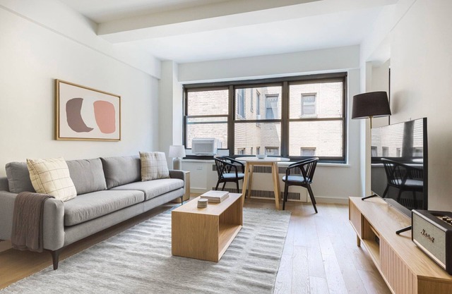 Exceptional Midtown E Studio w/Elev & W/D, near River, by Blueground