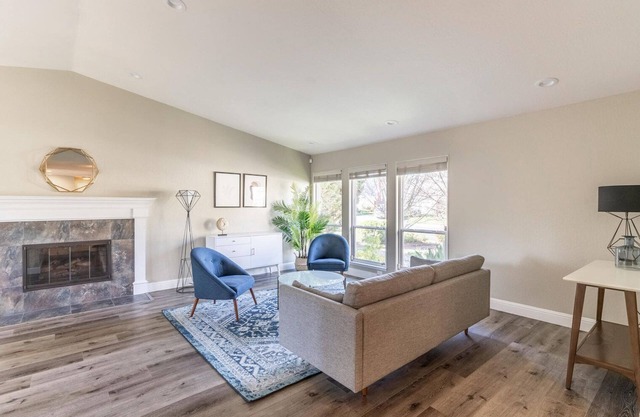 Exceptional San Ramon 4BR w/Patio & A/C, nr Park & Dining, by Blueground