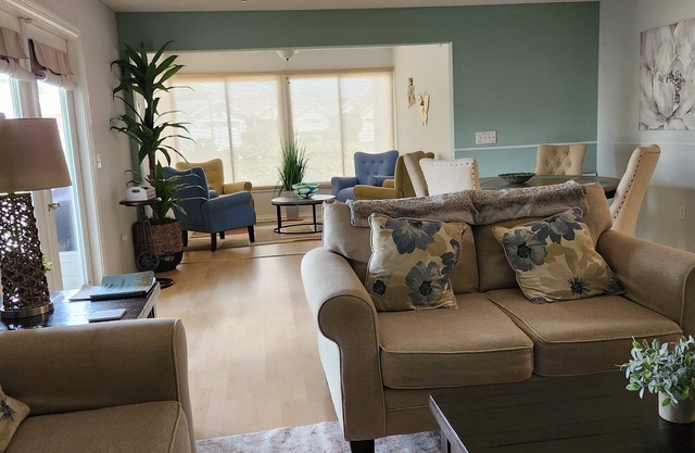 Exceptional Villa Close to Everything – Live Music, Dining & More!